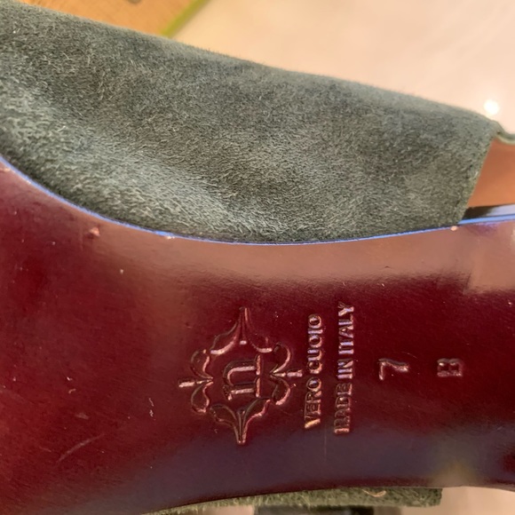 Suede Vintage Heels - Picture 8 of 9